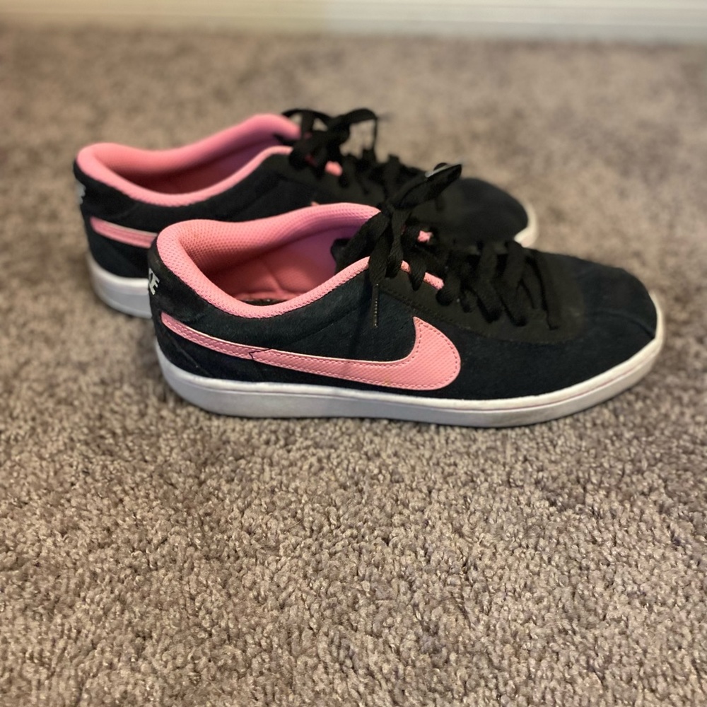 Nike’s can be youth or women’s